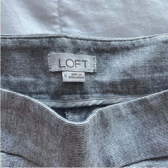 LOFT Grey Ruffle Shorts - Picture 4 of 7